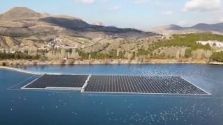 Zugeschnitten_Bayindir320